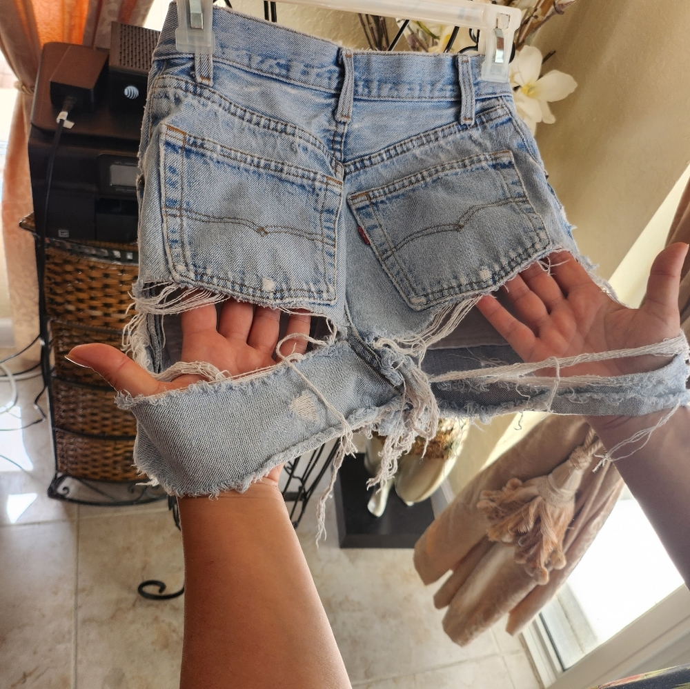 Levi's Jean Shorts size xs - Picture 4 of 7
